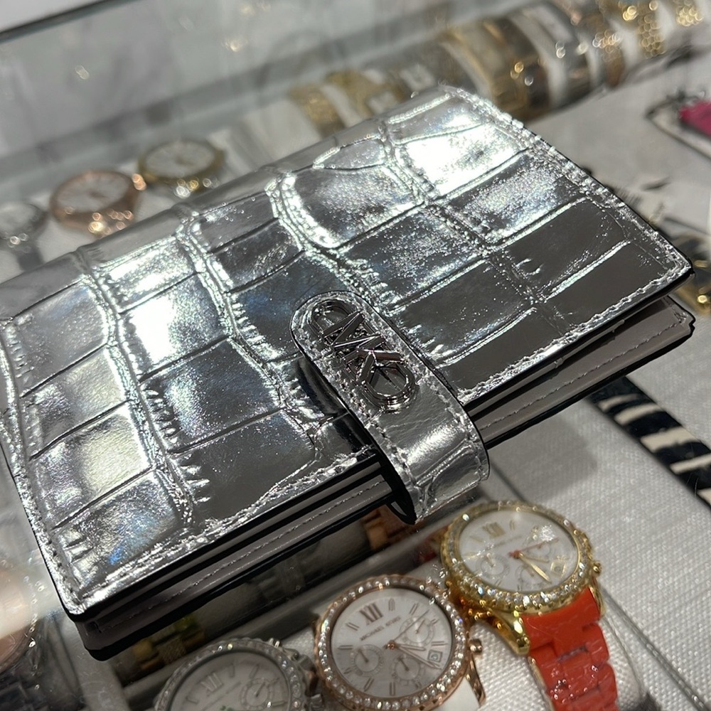 Michael Kors Empire Metallic Crocodile Embossed Leather Passport Wallet
Silver - Picture 5 of 16